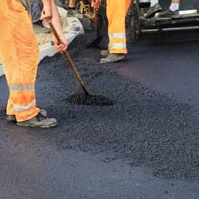 Best Driveway Maintenance Services  in Catahou, LA